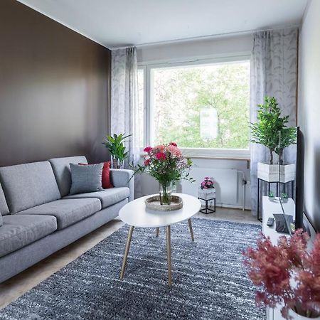 Family Home Vanamo Rovaniemi Exterior photo